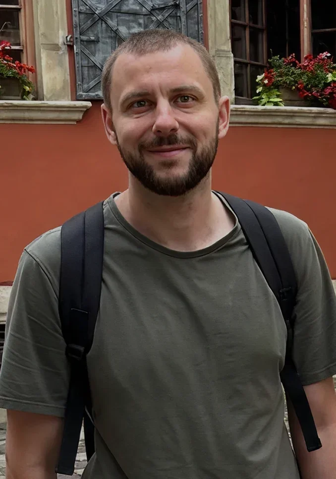 Daniel, 38